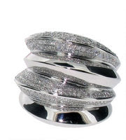 Razor Edge diamond ring