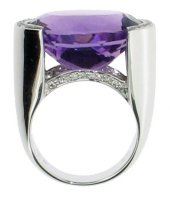Large Oval 'Funky' ring - Amethyst