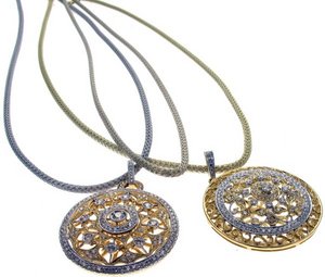Lacey diamond pendant