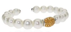 Pearl bangle
