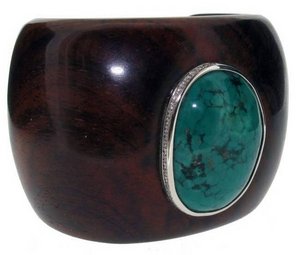 Wood cuff set with Turquoise stone