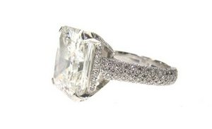 Radiant cut Diamond  in a Pave Diamond shank