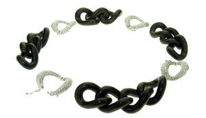 Detachable chain bracelet with pave set Diamond links