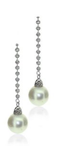 Chain showers with detachable Pearl drop