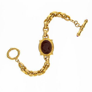 Intaglio Bracelet with reversible cornelian and green agate centre